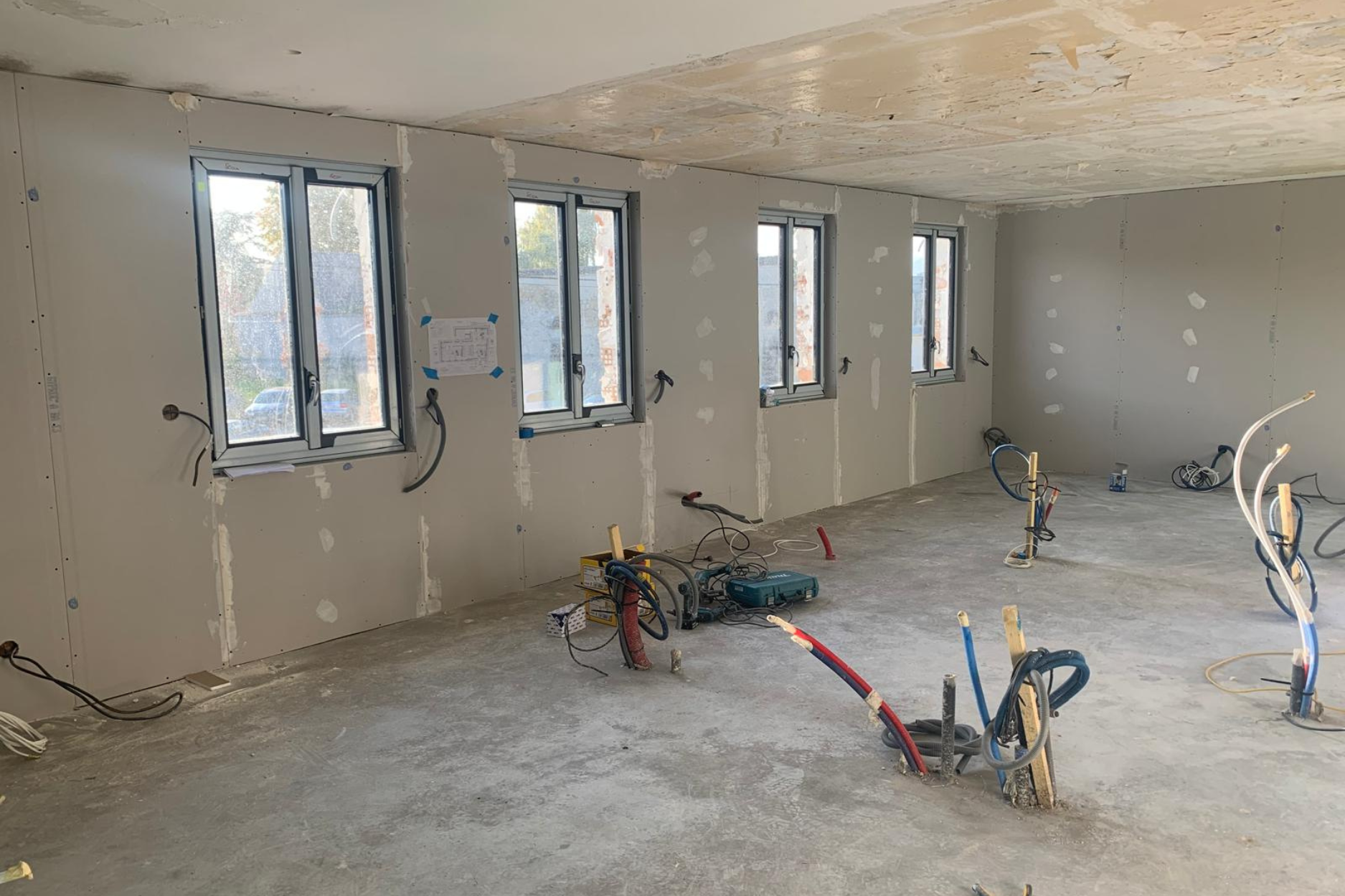 Travaux de second œuvre et finitions VerriereRenovBois